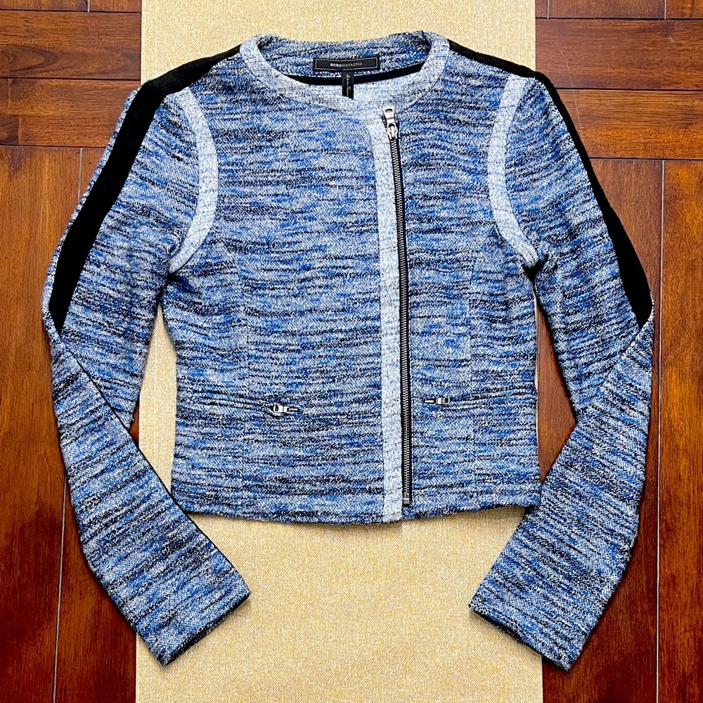 ❤️ BCBGMaxAzria Kevin Blue and Black Knit crop jacket